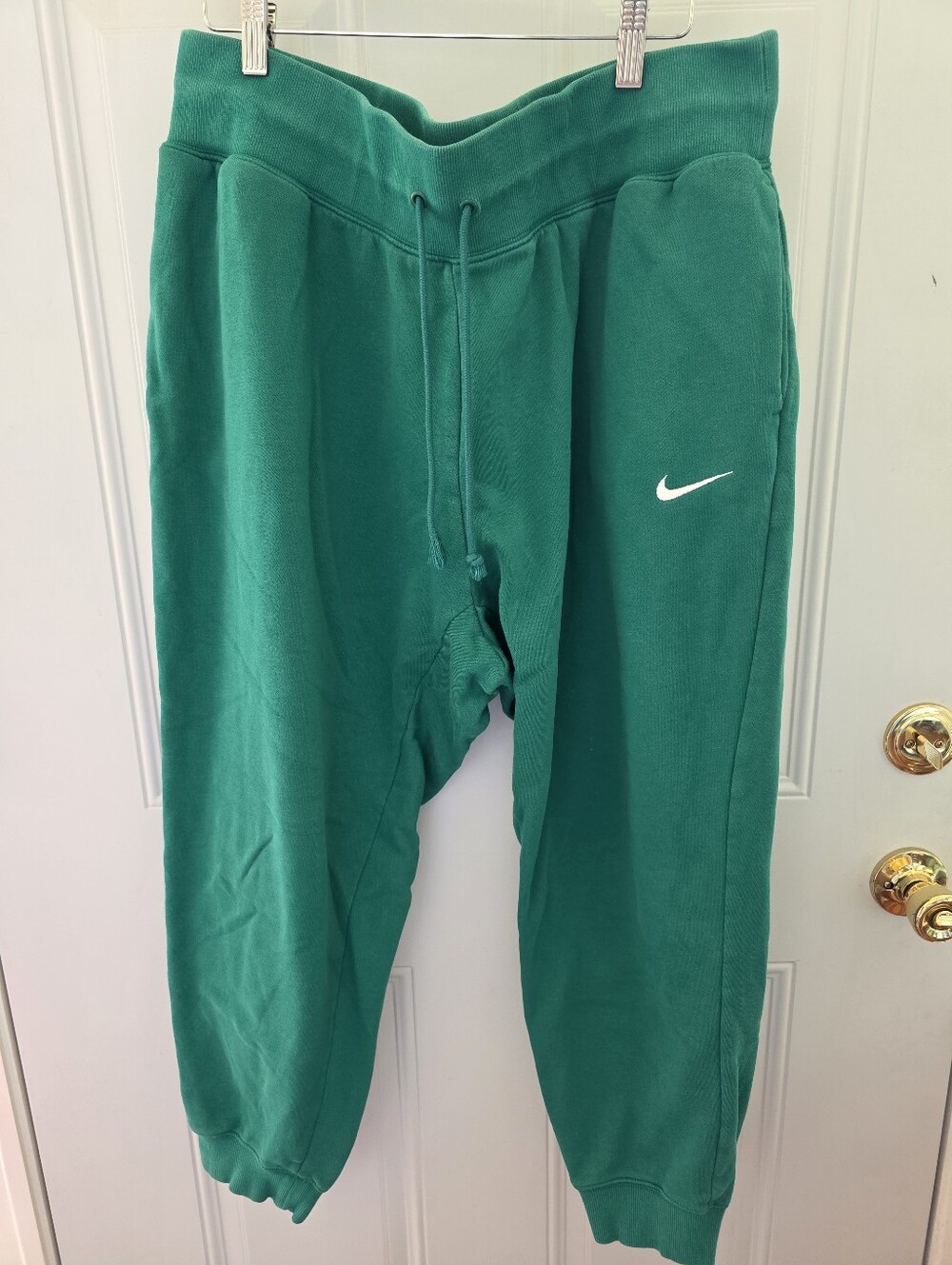 Women's Nike Green Fleece Joggers with White Swoosh Size 1X